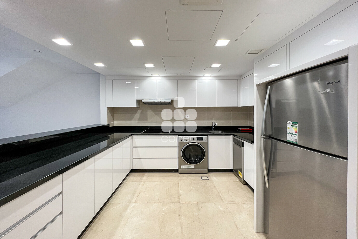 Image of property for rent sale in Qatar apartments villas offices