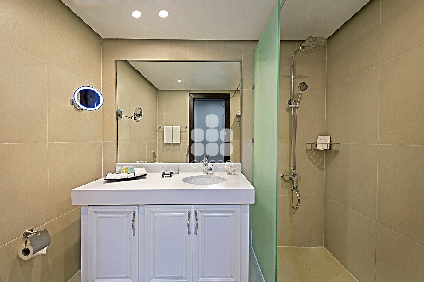 Image of property for rent sale in Qatar apartments villas offices