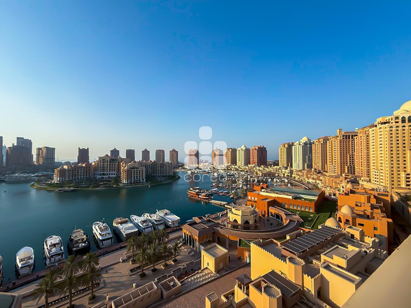 2-Bedroom Apartment Overlooking Marina Views