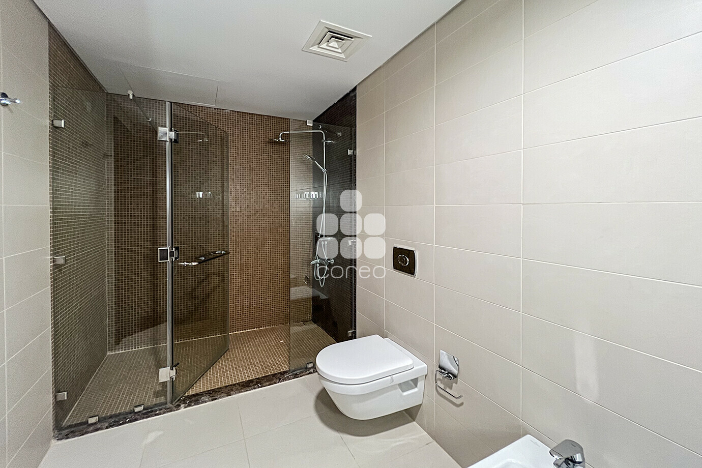 Image of property for rent sale in Qatar apartments villas offices