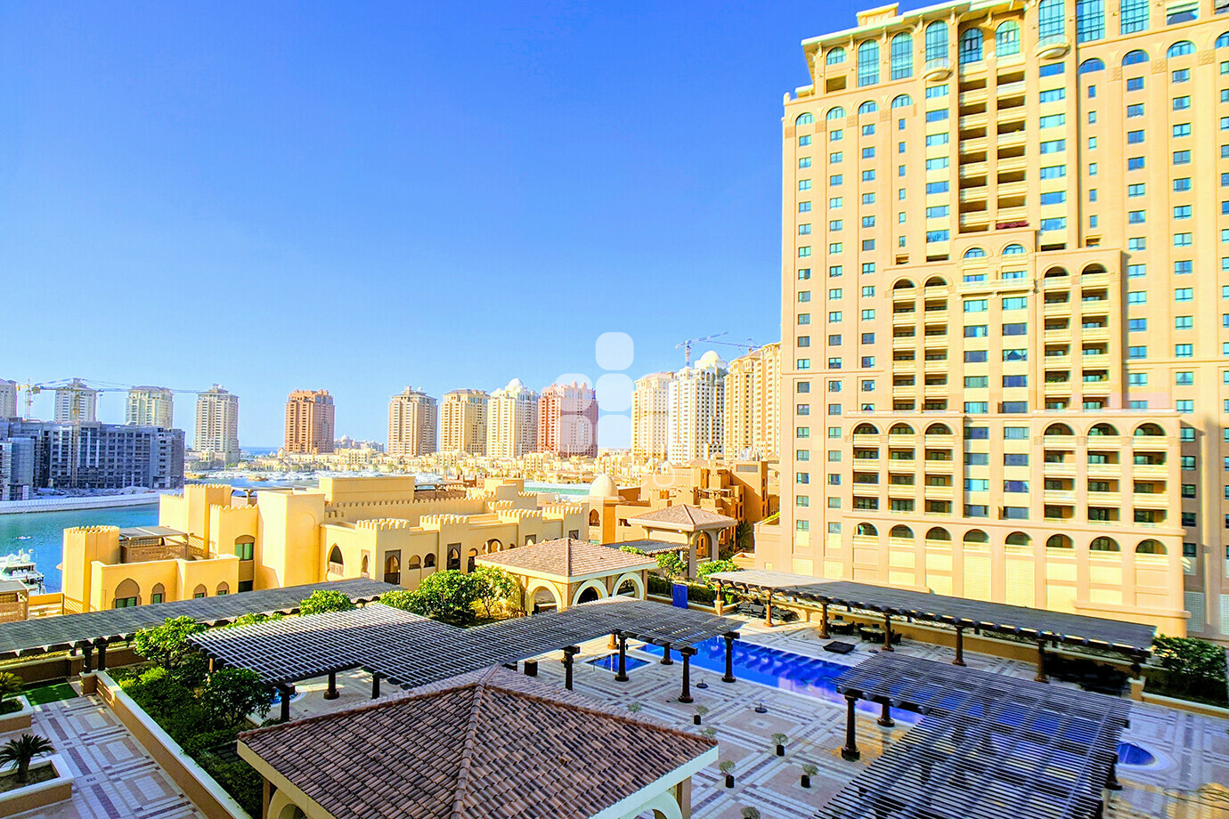 Great Deal! 2 BR Apt in Tower 30 Porto Arabia