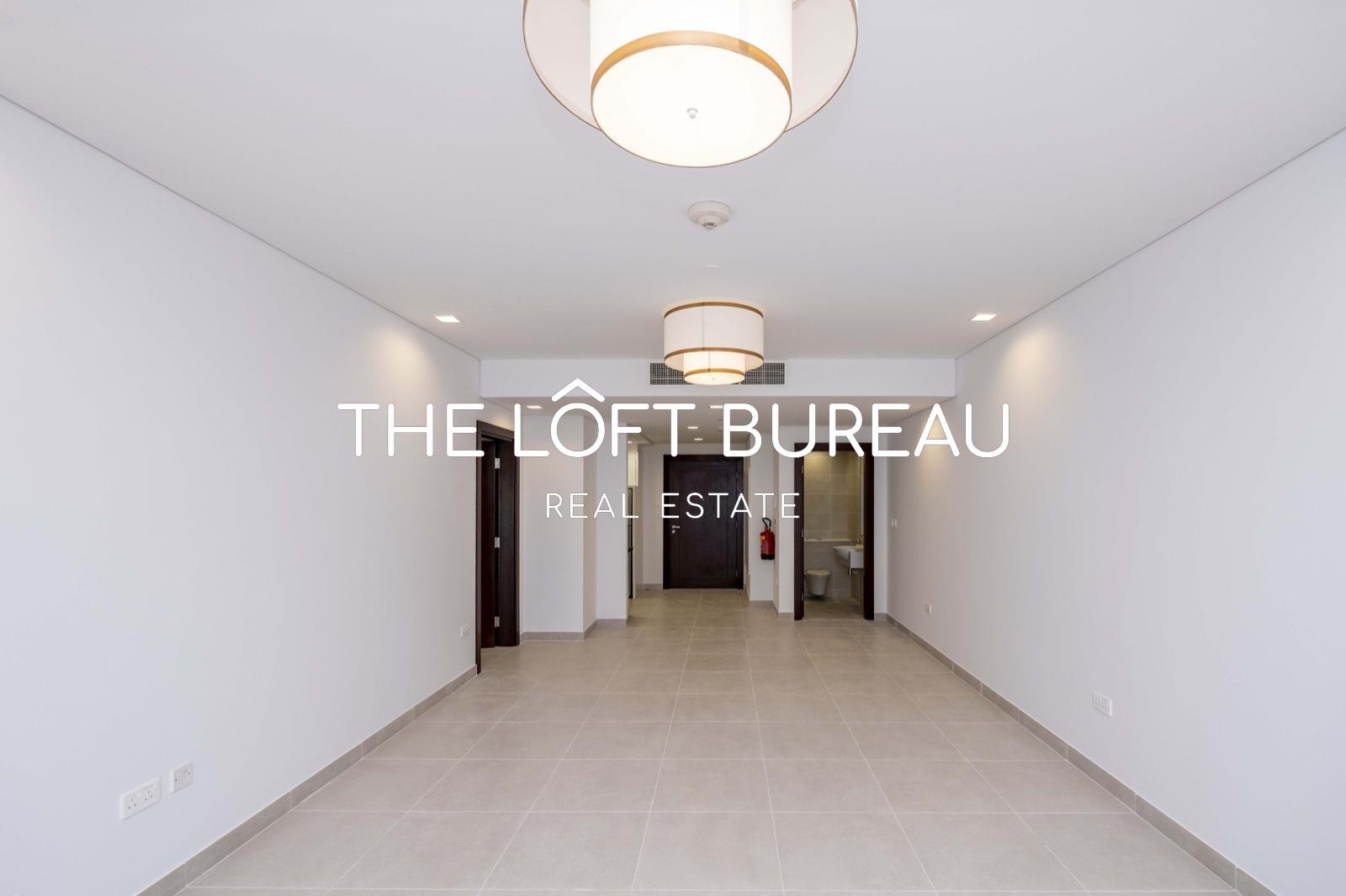 Bills Included! 1BR with Direct Sea View! Balcony! - Apartment in Viva Bahriyah