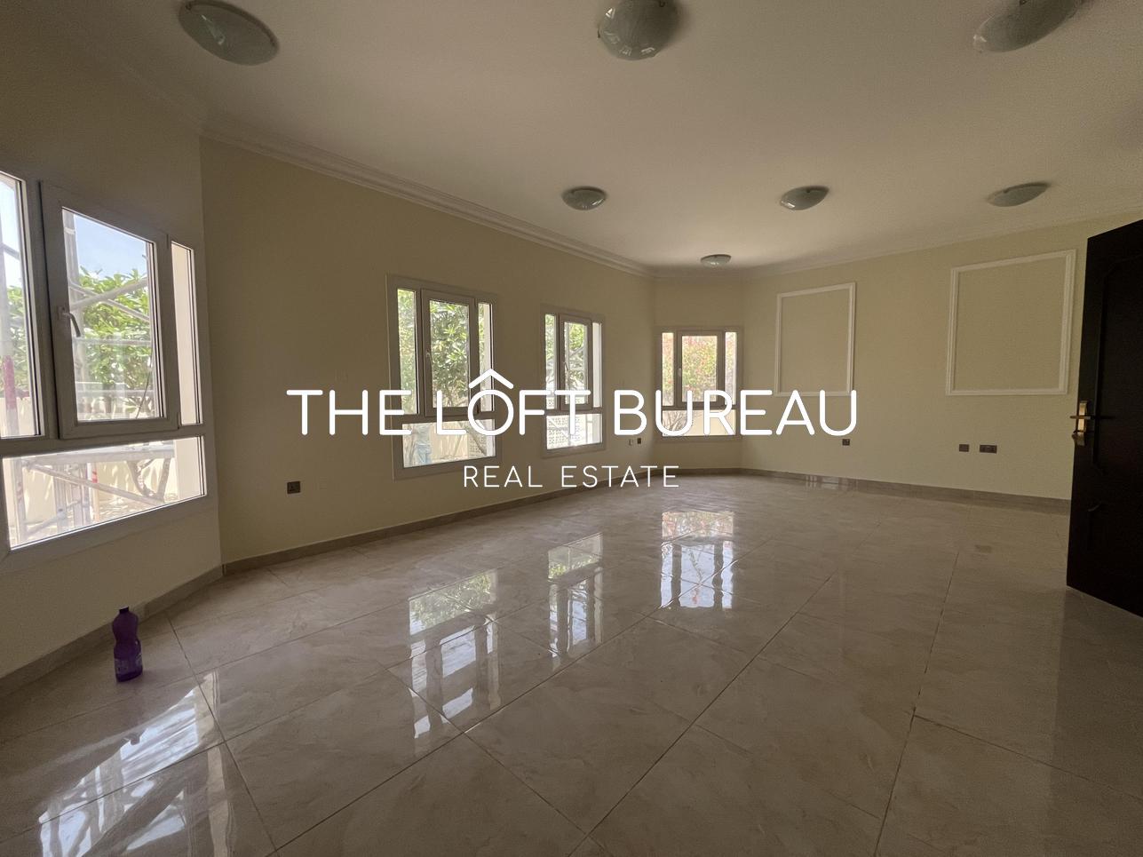Stand Alone Villa! SF 5BR with Private Pool - Villa in Al Dafna
