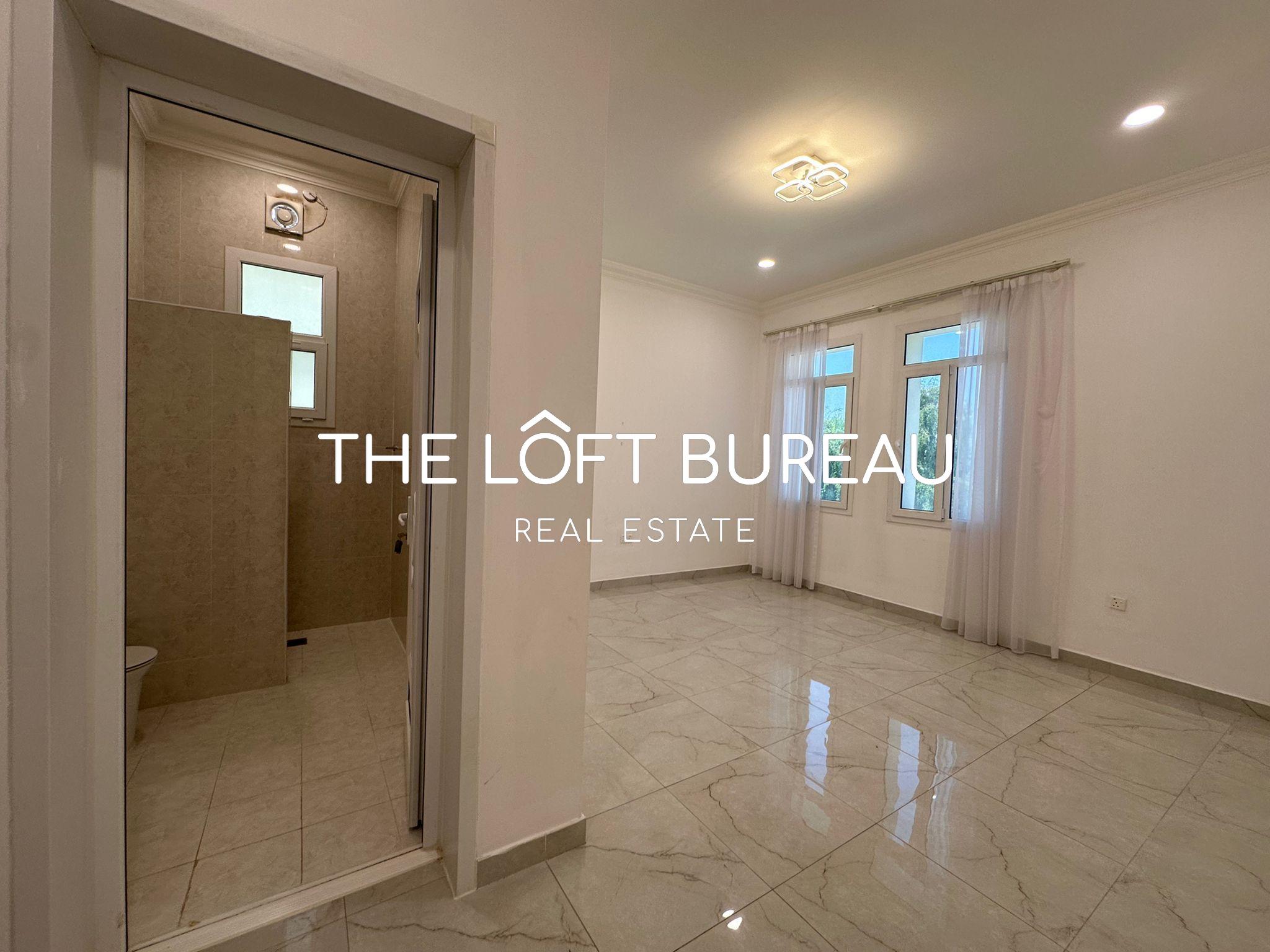 SA VILLA WITH POOL 10 BED MAID DRIVER IN WBL - Villa in South Gate