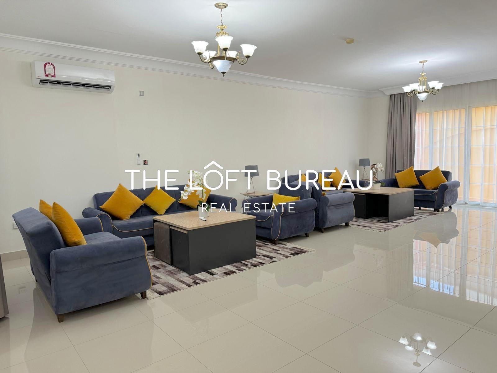 FREE month! 4 bedroom+maid in a stunning compound - Villa in Abu Sidra