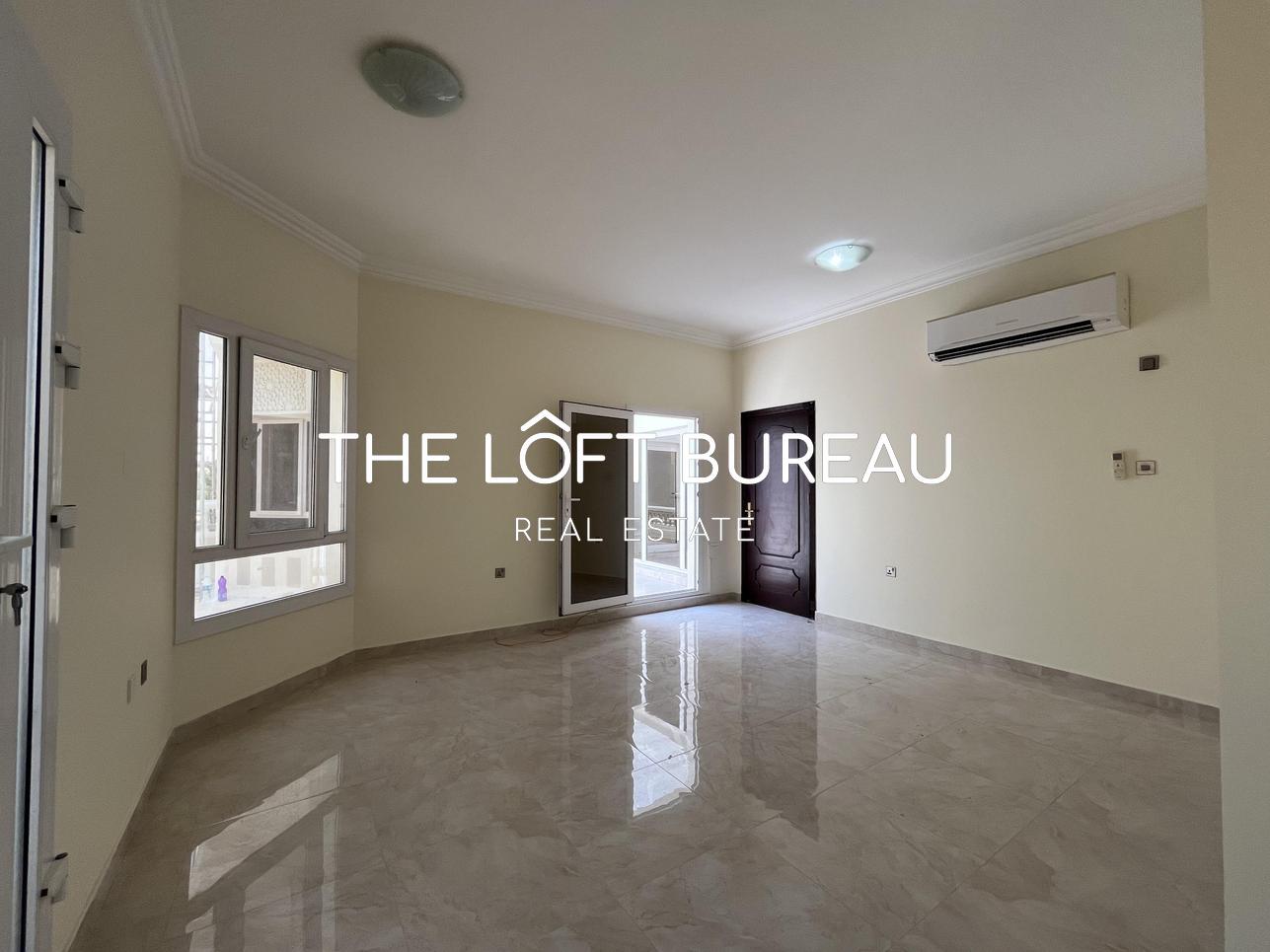 Stand Alone Villa! SF 5BR with Private Pool - Villa in Al Dafna