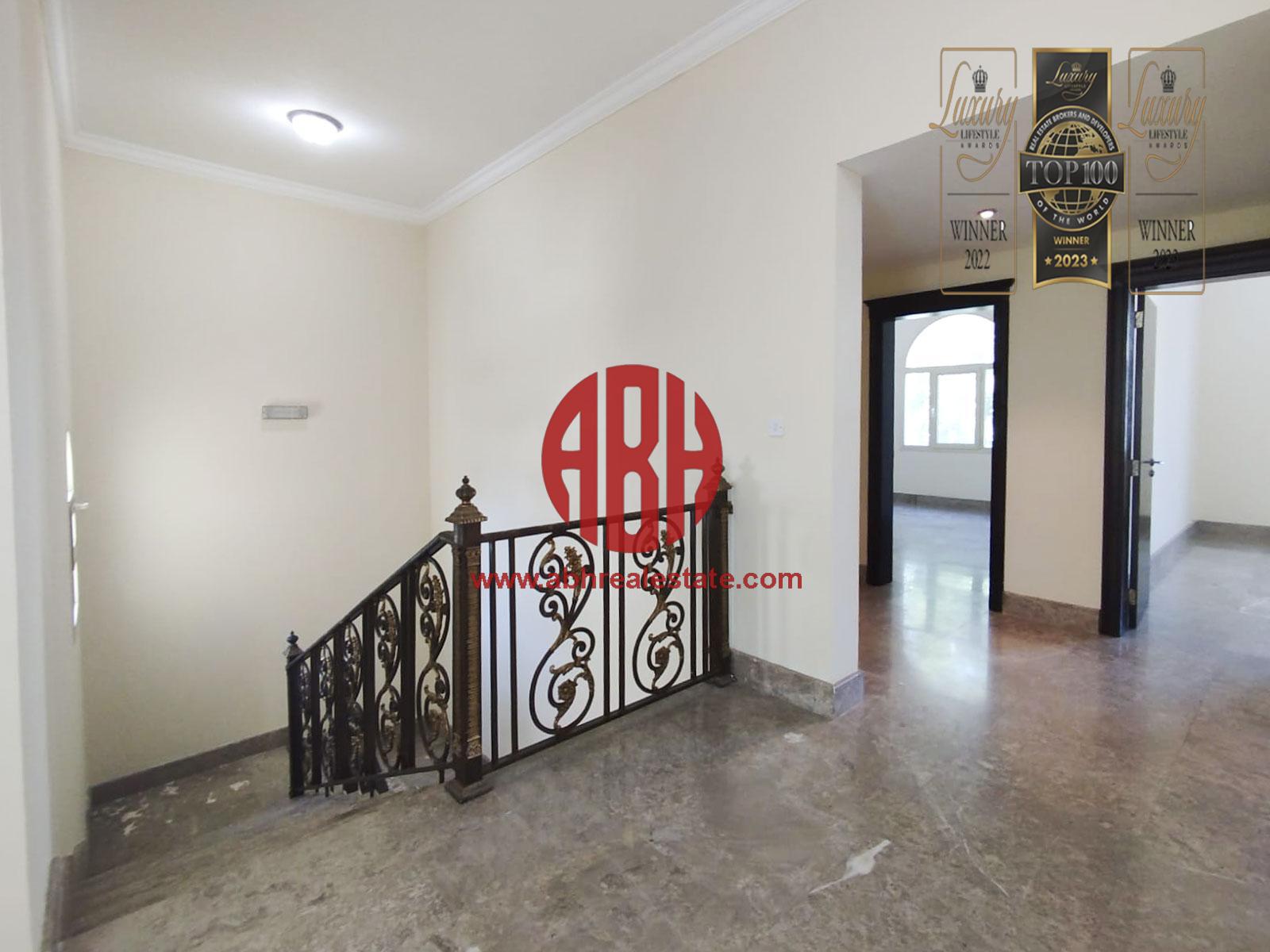 EXPANSIVE 5BR VILLA |CALM COMPOUND |GREAT LOCATION - Compound Villa in Al Nuaija Street