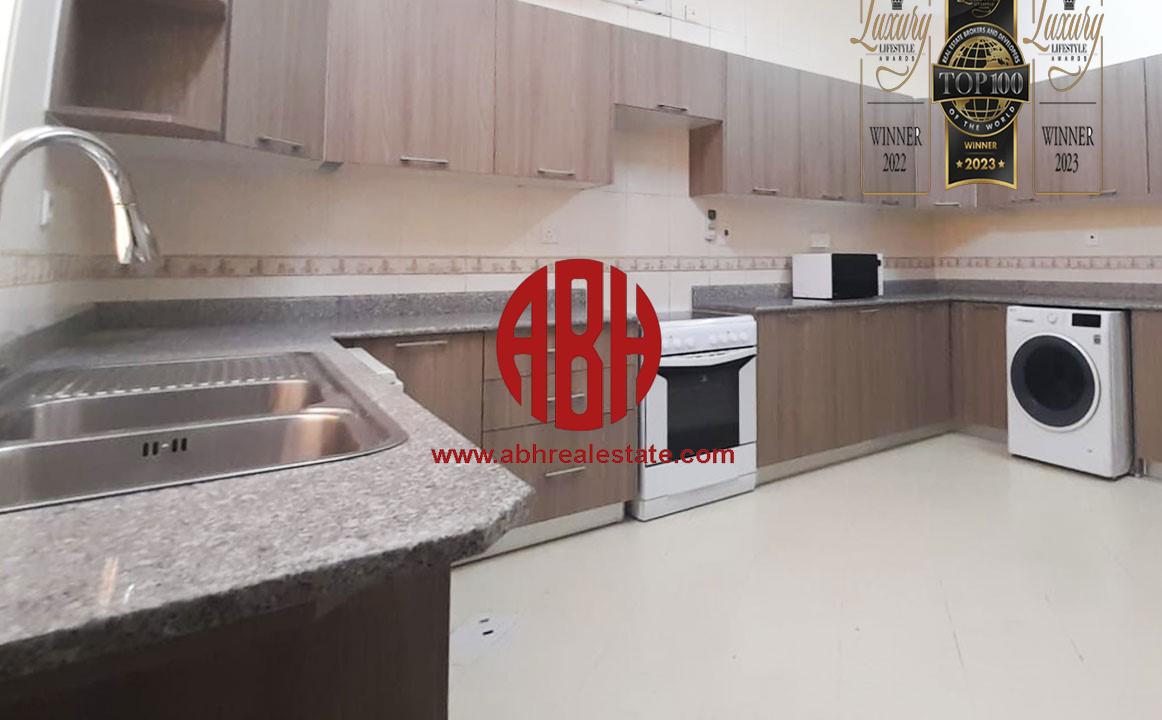HOT DEAL | 5BDR VILLA + POOL ACCESS |CALM COMPOUND - Compound Villa in Wholesale Market Street