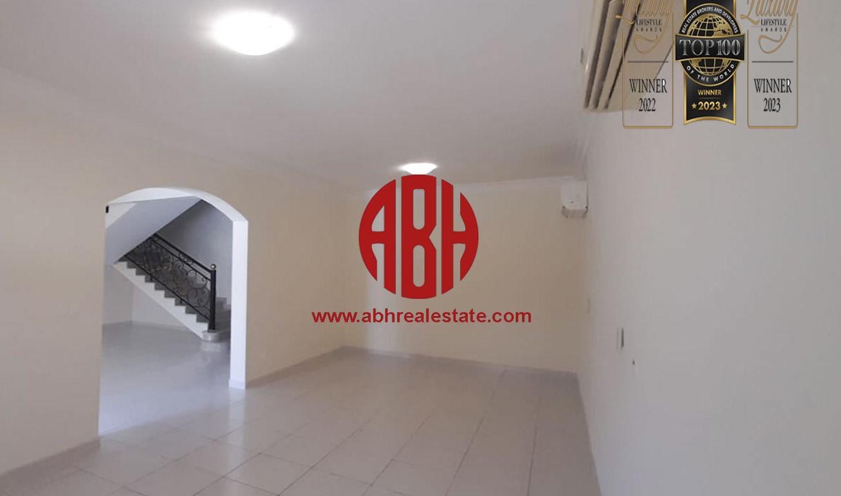 HOT DEAL | 5BDR VILLA + POOL ACCESS |CALM COMPOUND - Compound Villa in Wholesale Market Street
