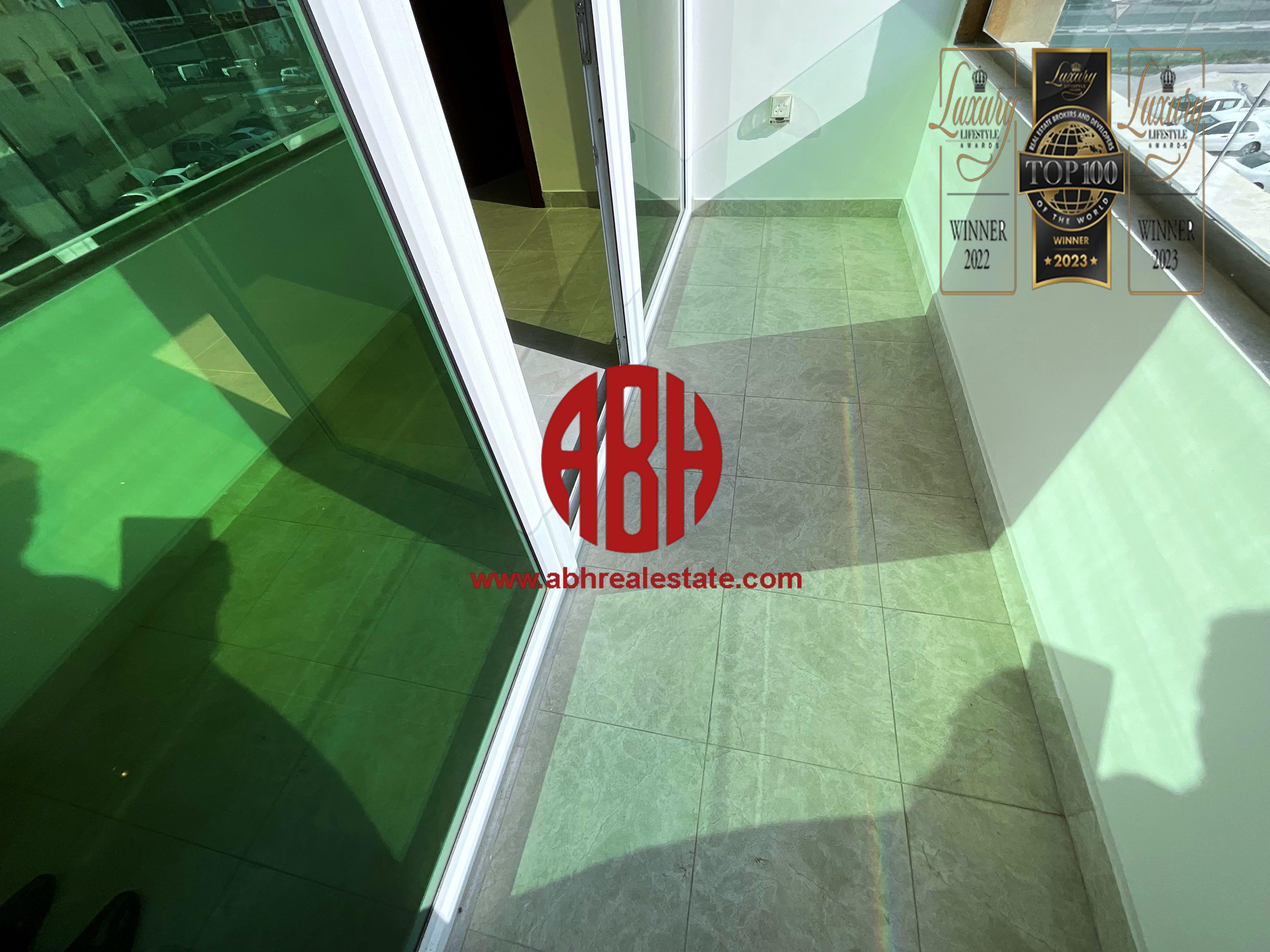 CRAZY PRICE | SPACIOUS 1 BEDROOM WITH BALCONY - Apartment in Al Doha Plaza