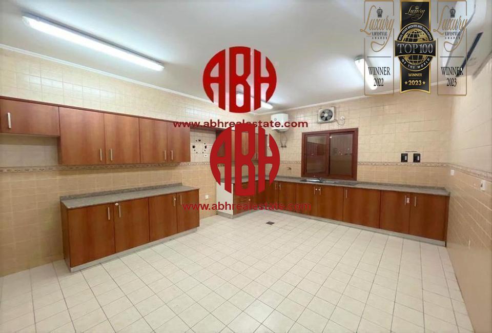2 VILLAS FOR SALE | RENTED VILLAS | FOR INVESTORS - Villa in Wadi Al Markh