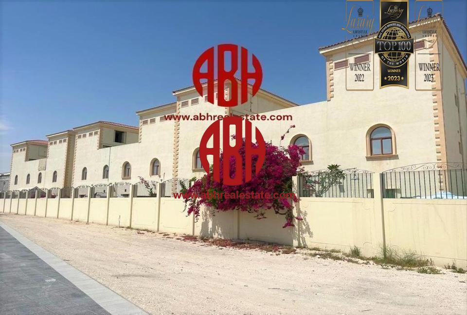 2 VILLAS FOR SALE | RENTED VILLAS | FOR INVESTORS - Villa in Wadi Al Markh