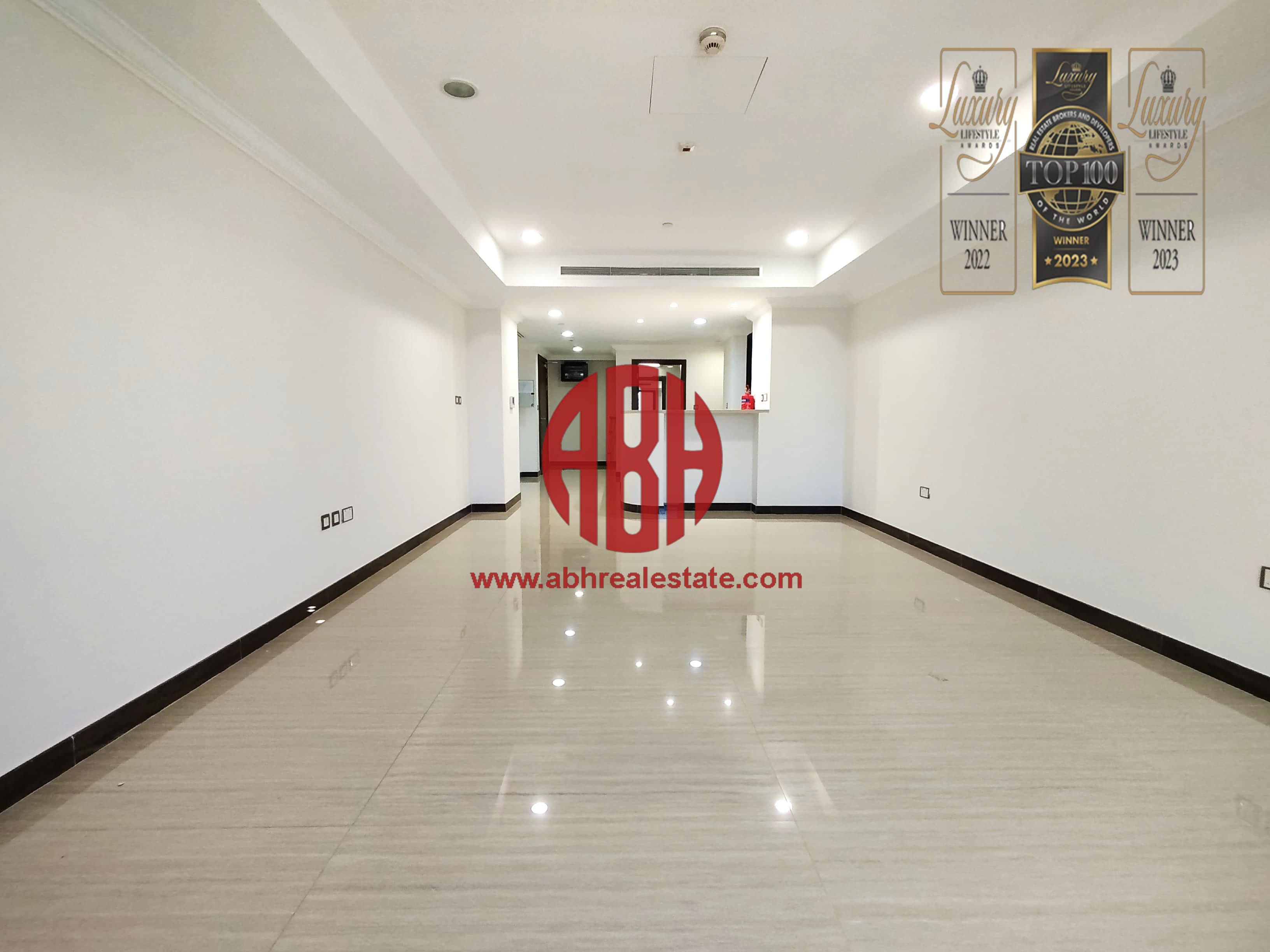 Perfect 3BR Apartment with Balcony +Bills Included