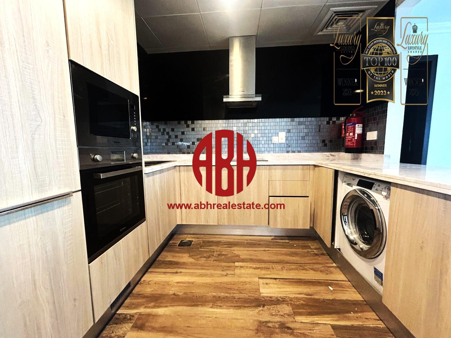 1 MONTH FREE | STUDIO WITH BALCONY | BILLS FREE - Apartment in Tower 23