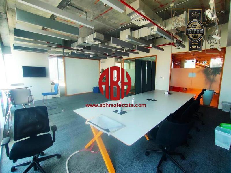EXPANSIVE AND LUXURY OFFICE IN LUSAIL | CITY VIEW - Office in The E18hteen