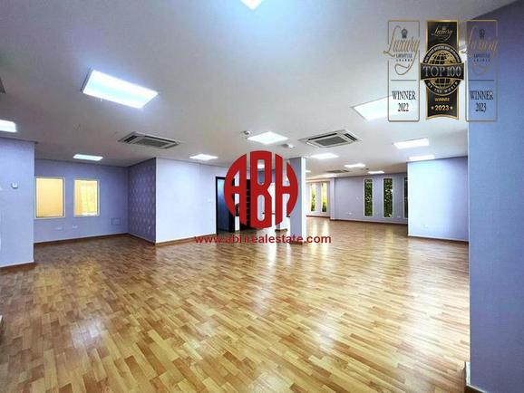SPECIAL OFFER ! 2 FLOORS INCLUDED | 3 MONTHS FREE - Commercial Floor in Financial Square
