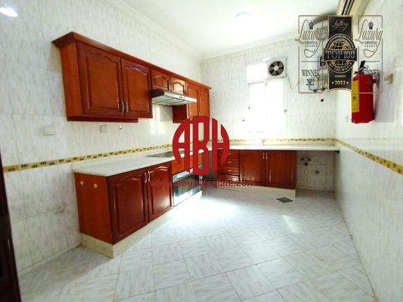 1 MONTH FREE | SPACIOUS 2 BEDROOMS | POOL | GYM - Apartment in OPT-TCHR