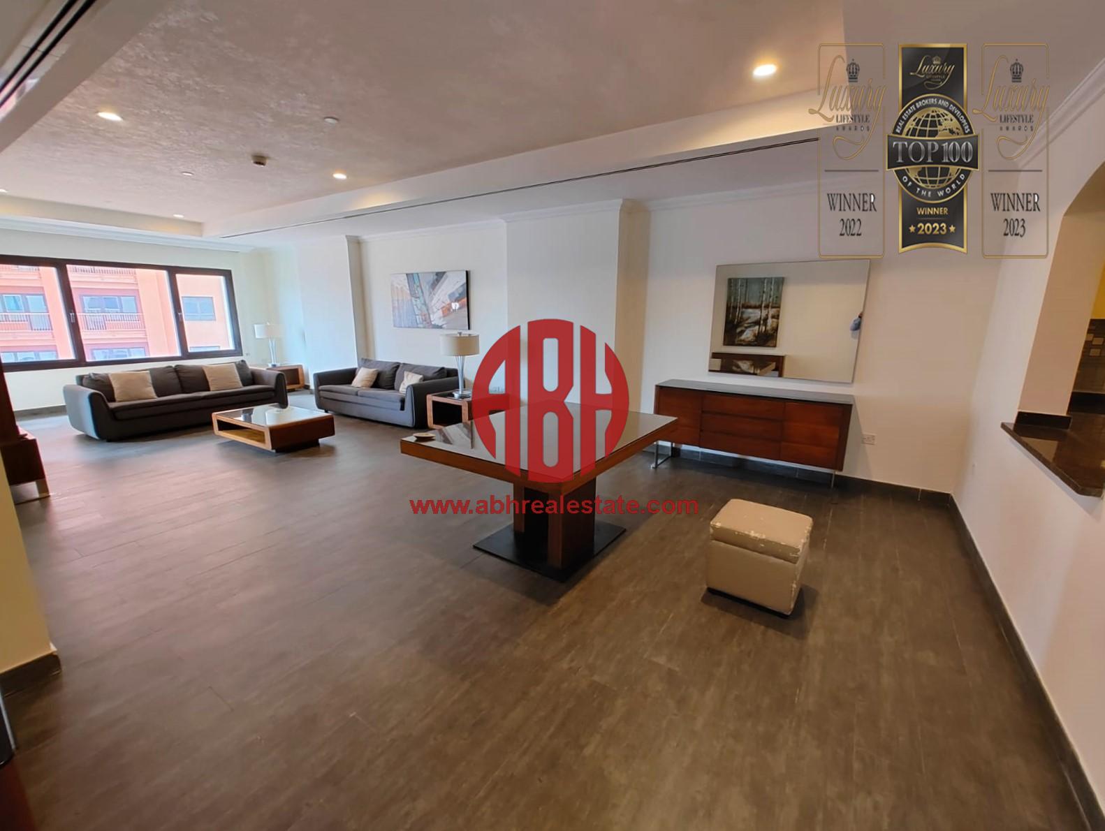 Perfect 3BR Apartment with Balcony +Bills Included
