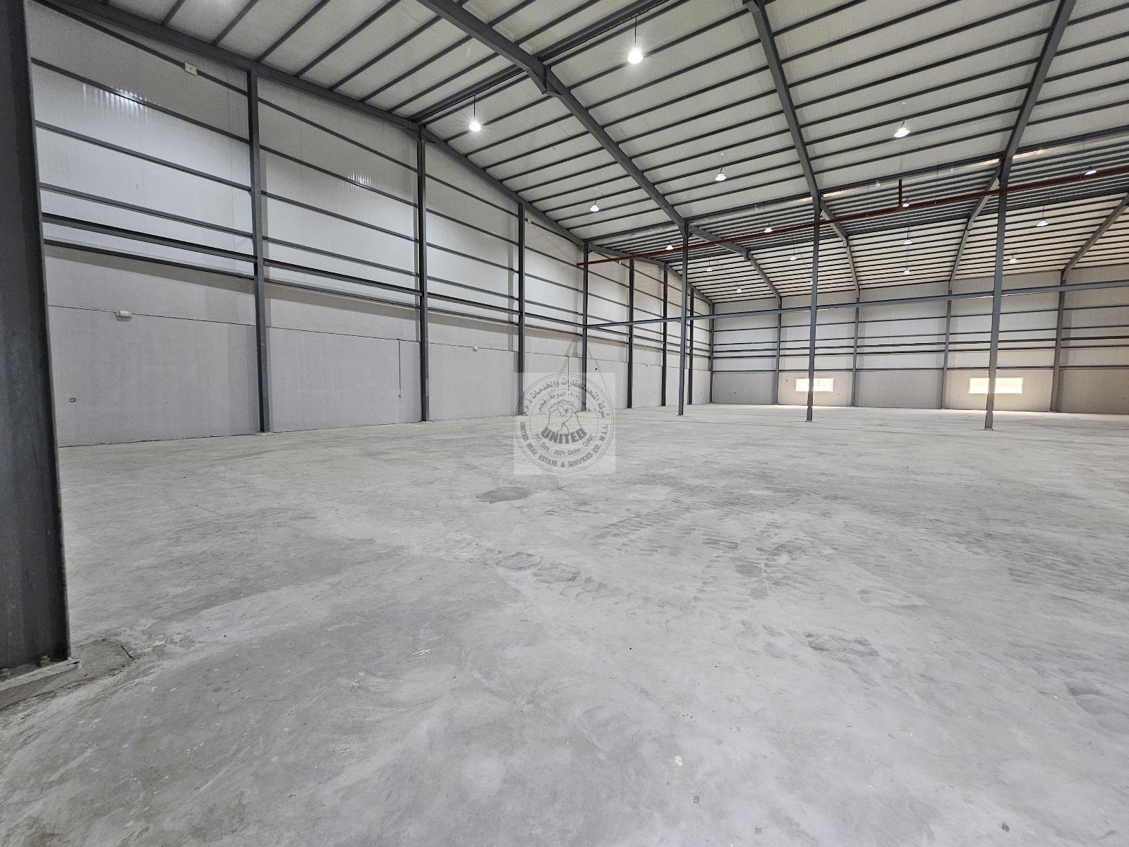 Warehouse and showroom in the logistics area - Warehouse in Logistics Village Qatar