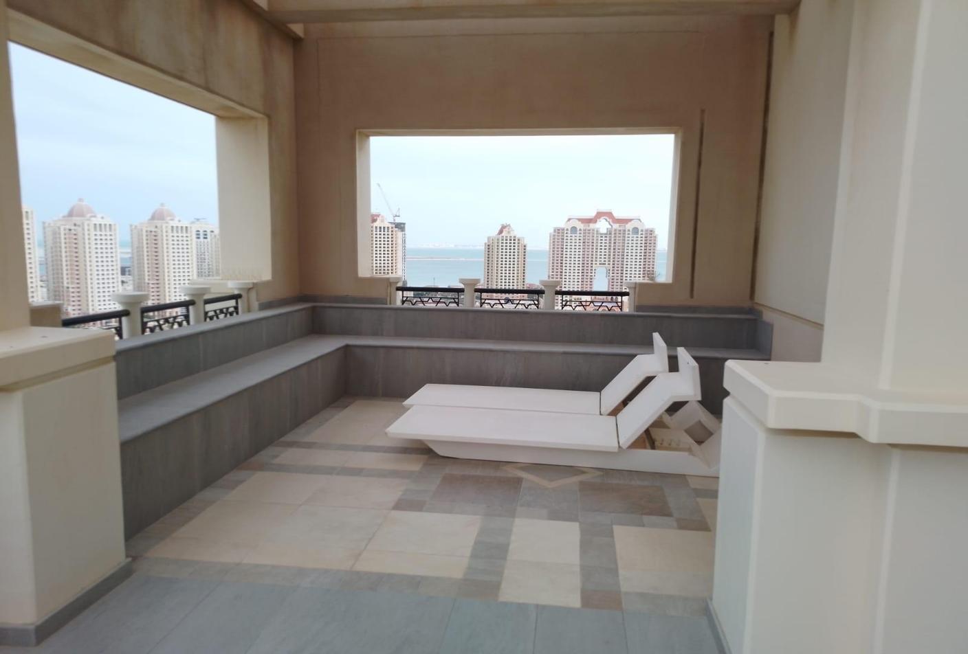 Penthouse for rent in Viva Bahriya - Penthouse in Viva Bahriyah