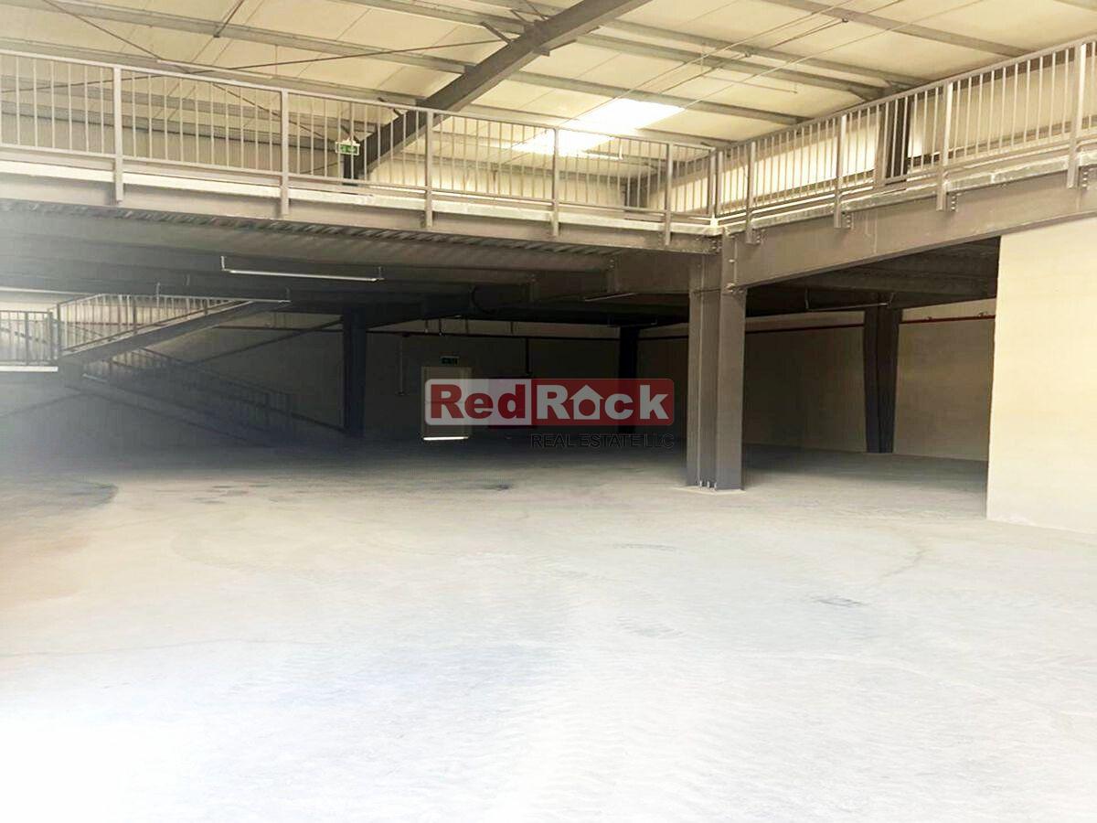 Modern 2667 Sqft Warehouse with Mezzanine in Qusais