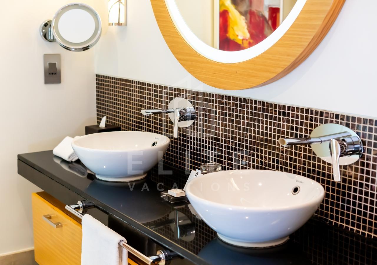 FAIRMONT RESIDENCES