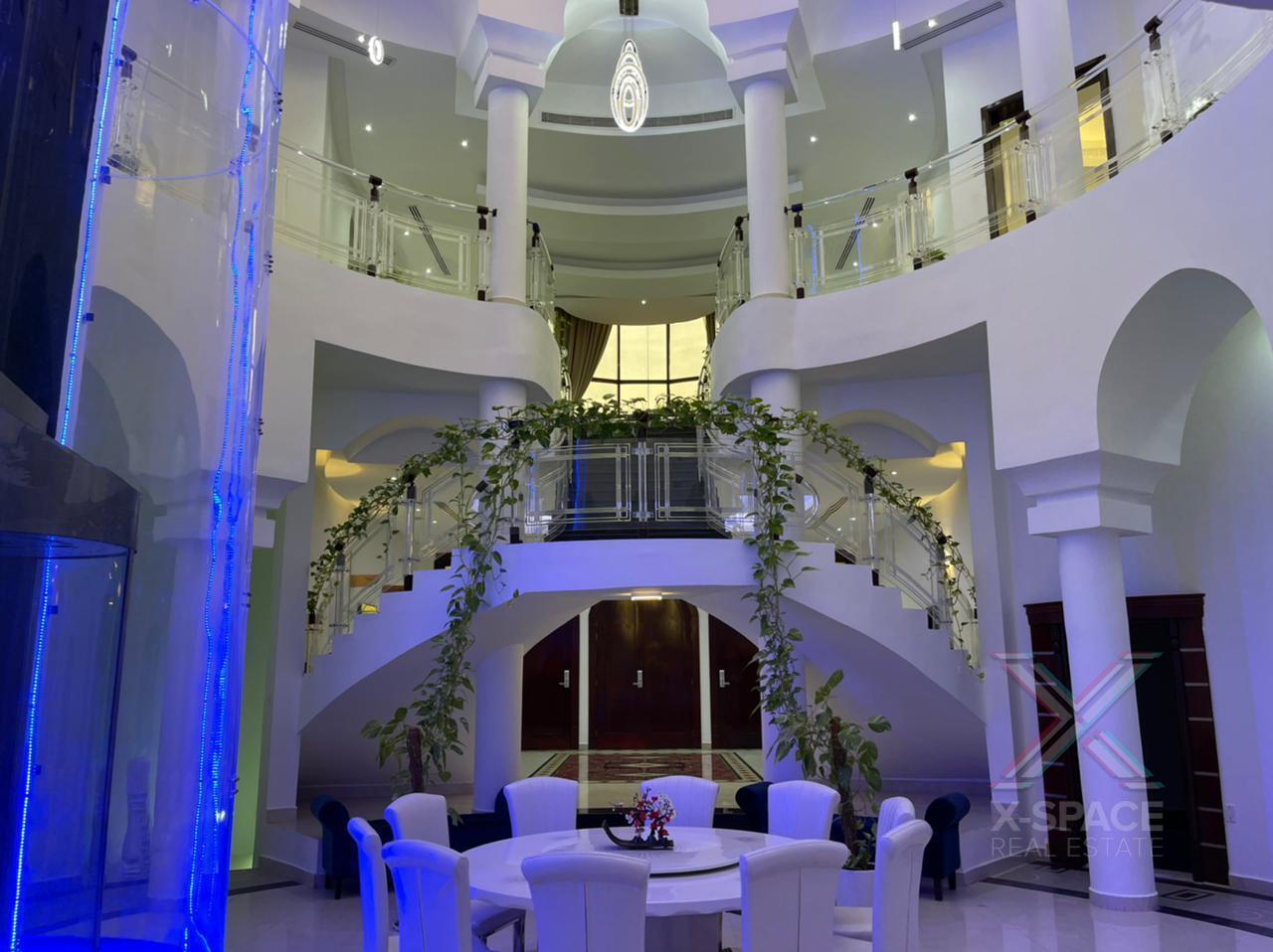 Stunning Viewl Luxurious VillalContemporary living