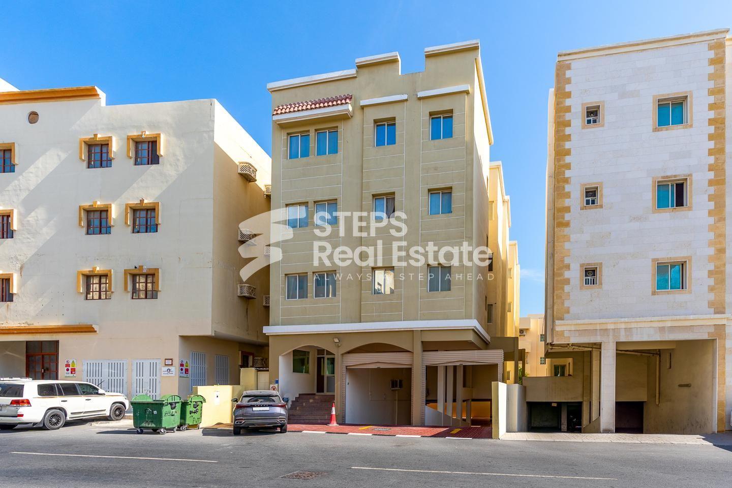 Building of 11 Apartments for Sale in Bin Omran - Apartment in Bin Omran 35
