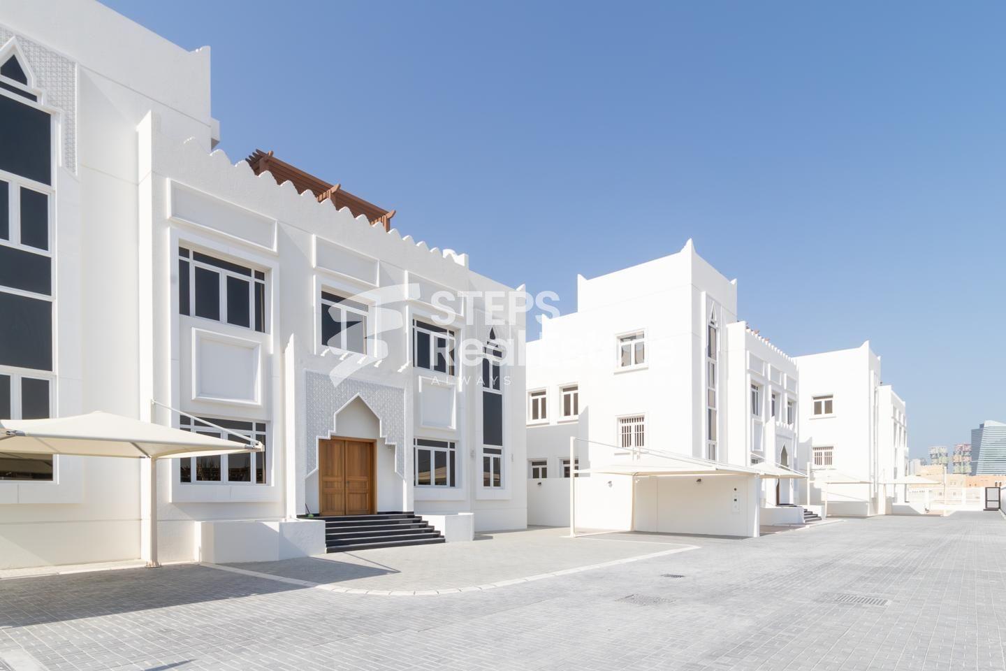 6-Bedroom Brand New 2 Villas | 1 Month Free - Villa in West Bay Lagoon Street