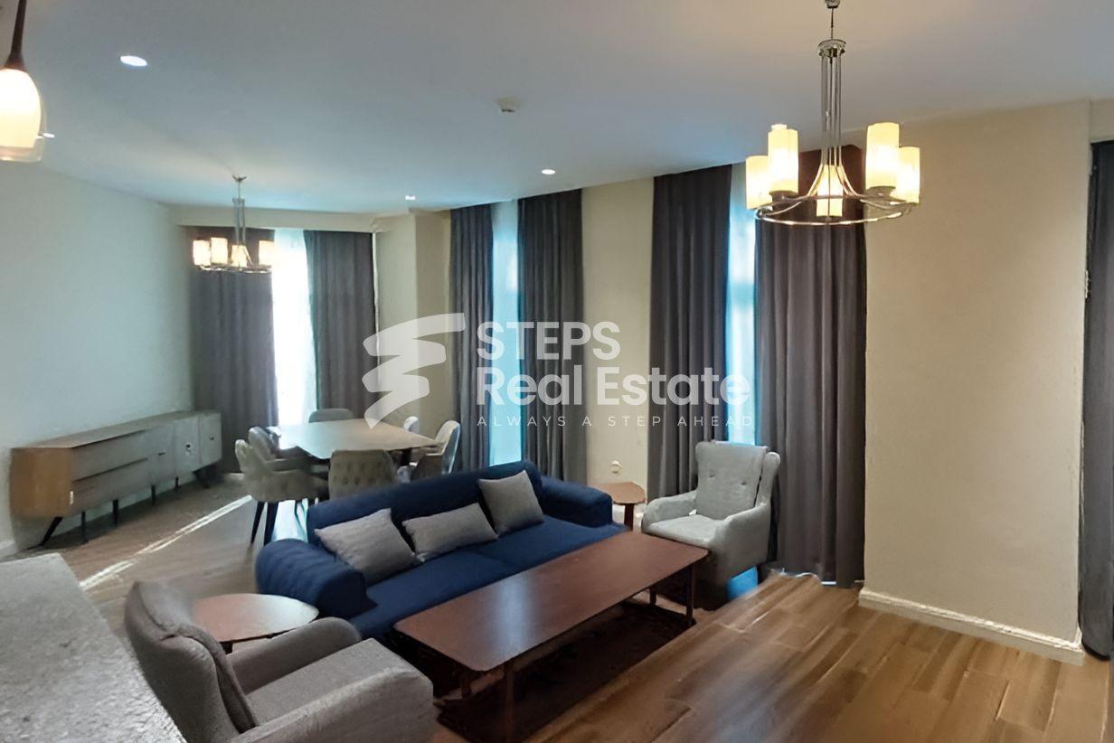 Luxurious Apartment with Sea Views and Balcony - Apartment in Floresta Gardens