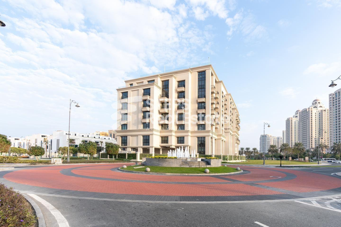 Luxurious Apartment with Garden in The Pearl - Apartment in Giardino Village