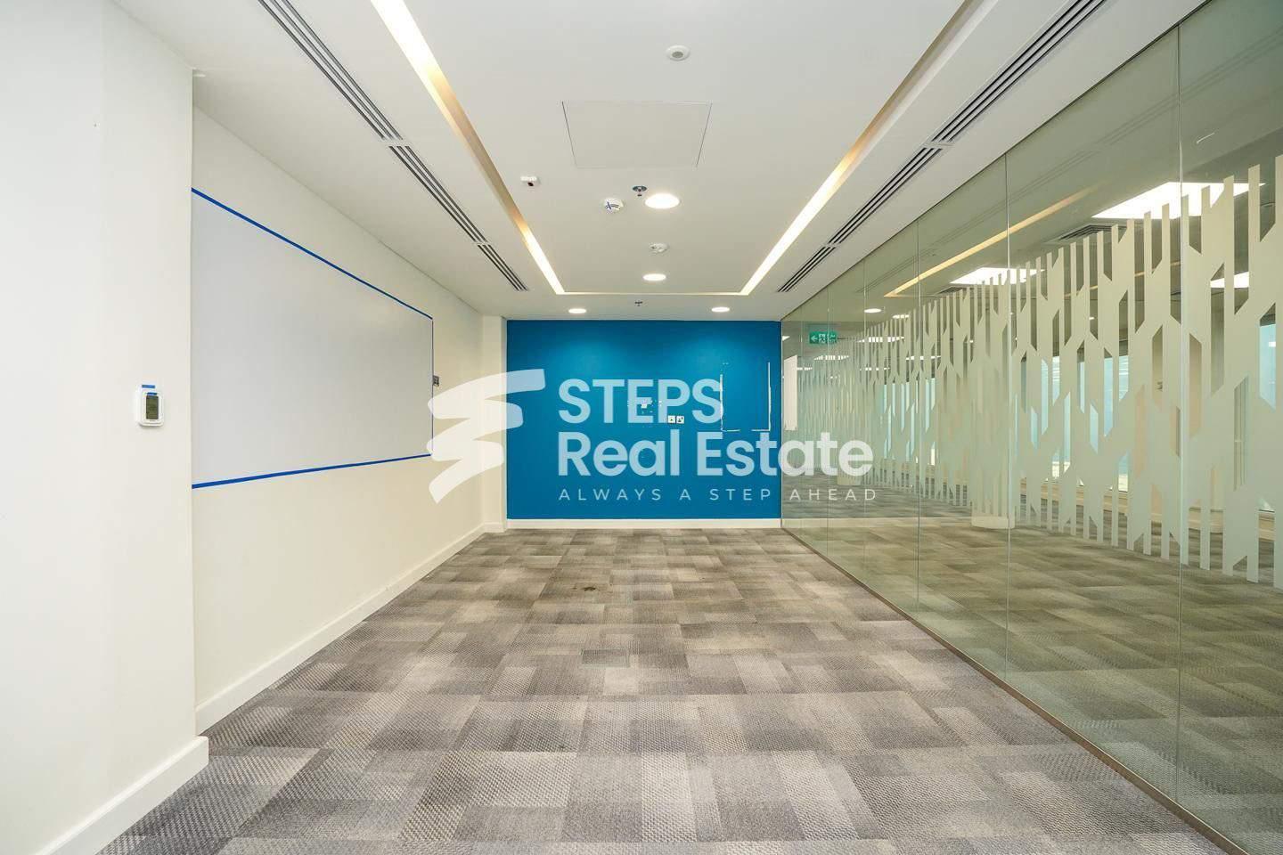 Luxury Full-Floor Office with Sea Views - Office in Al Shatt Street