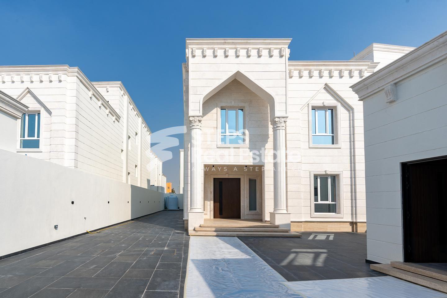 Brand New Villas with Private Pool in Ain Khaled - Villa in Umm Al Seneem Street