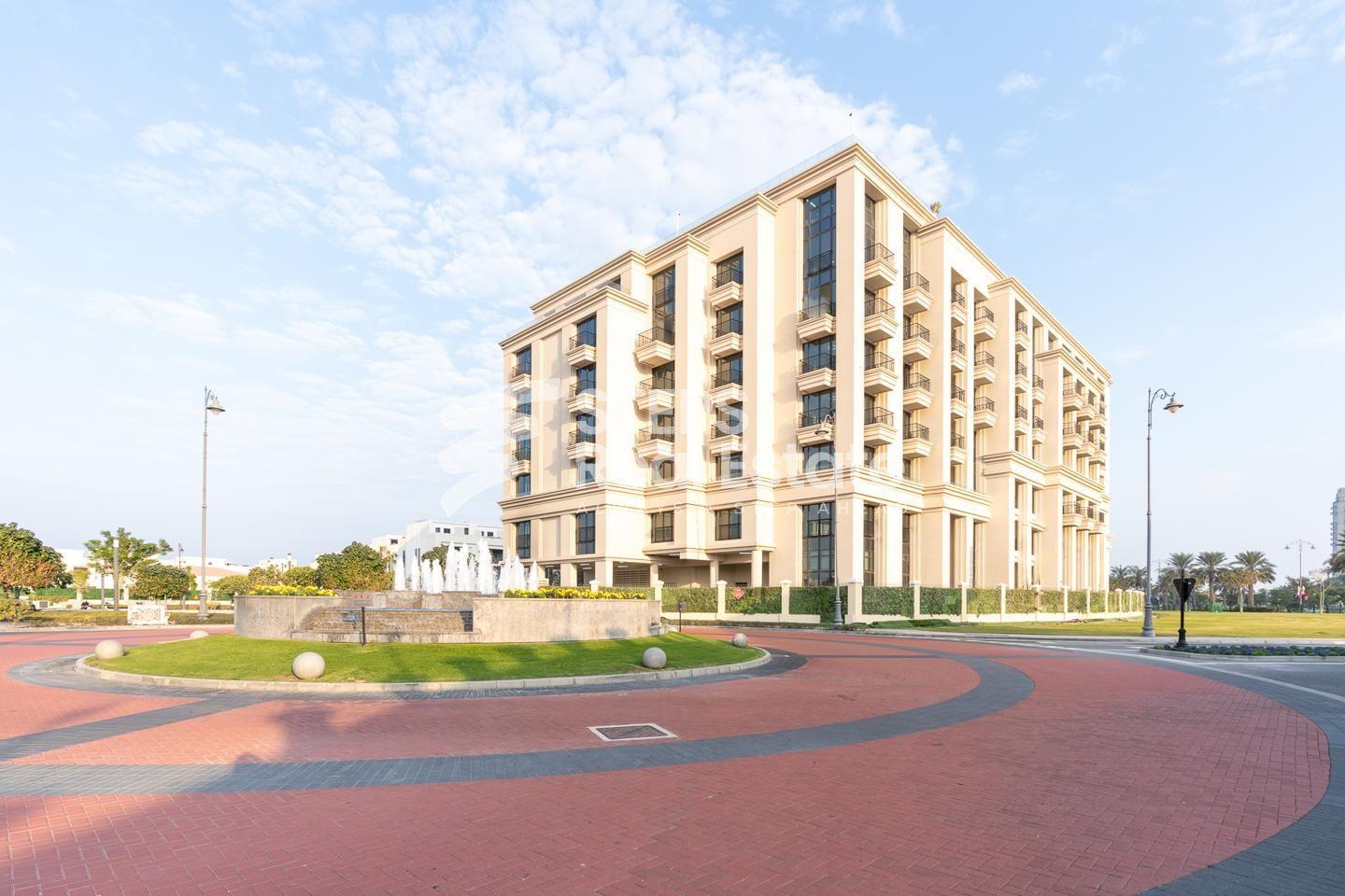 Luxurious Apartment with Garden in The Pearl - Apartment in Giardino Village