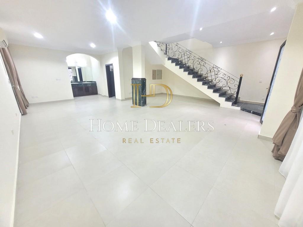 1 Month Free! Superb 4 Bedroom Villa+Amenities!