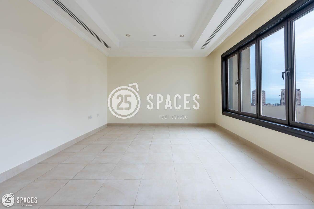 Four Bdm Apt I Huge Balcony Marina Views I Porto - Apartment in West Porto Drive