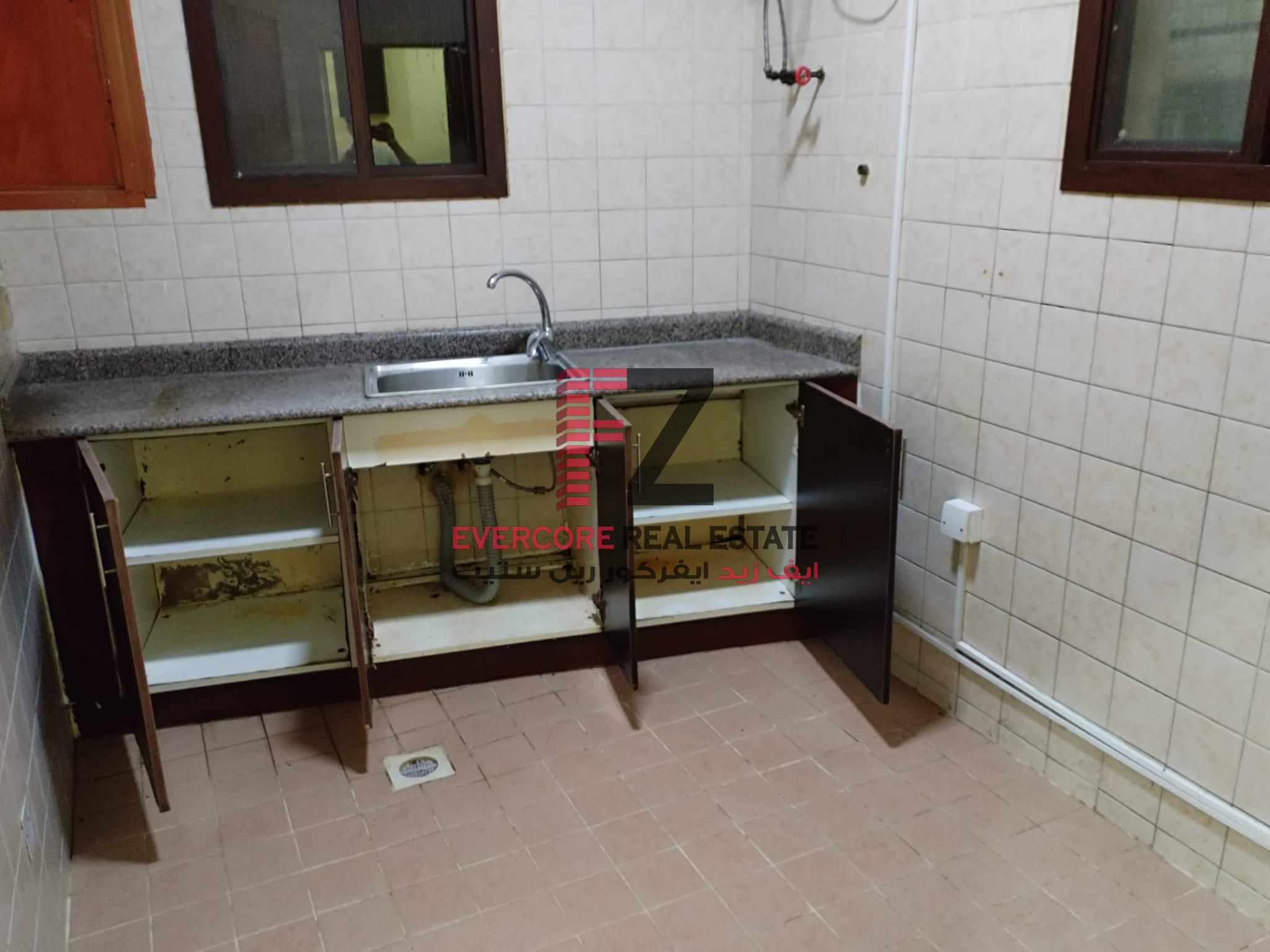 Unfurnished Apartment | 02 Bedrooms | Mansoura - Apartment in Thabit Bin Zaid Street