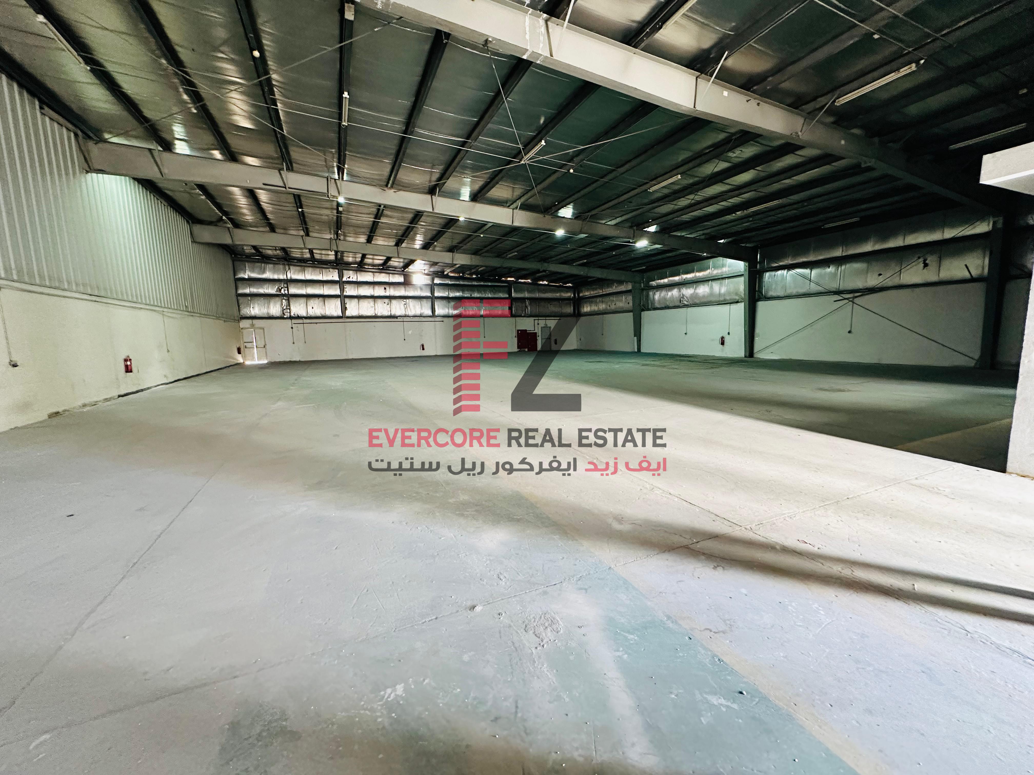 Huge | Warehouse| Steel License| Industrial Area - Warehouse in Industrial Area