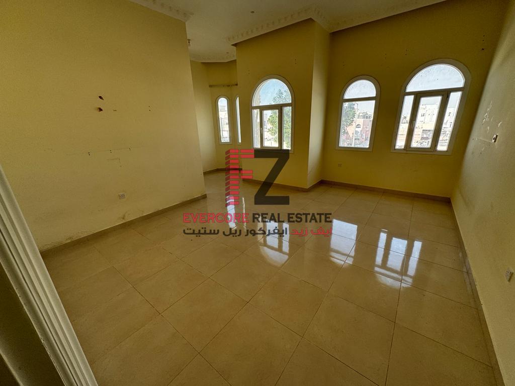 Spacious 10 BR villa for Family/Ladies Staff - Villa in Al Rayyan