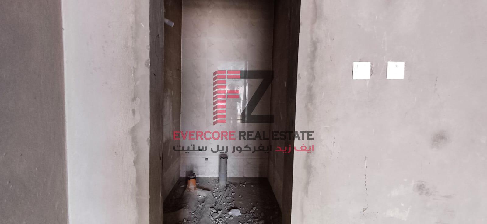 Shop| Al Nasr | 02 Months free| Brand new| 80 sqm - ShowRoom in Al Nasr Street