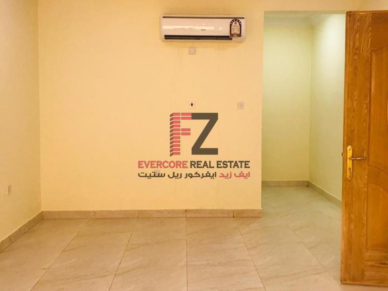 06 Bed Room Villa available for rent - Ain Khaled - Villa in Umm Al Seneem Street