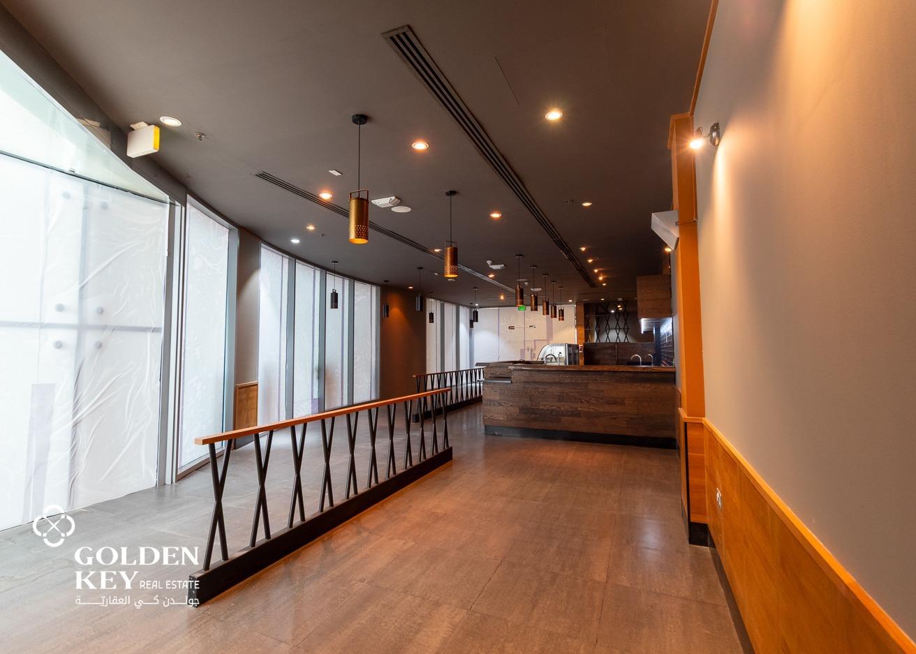 Perfect Spot for Café or Boutique Eatery – Busy Location