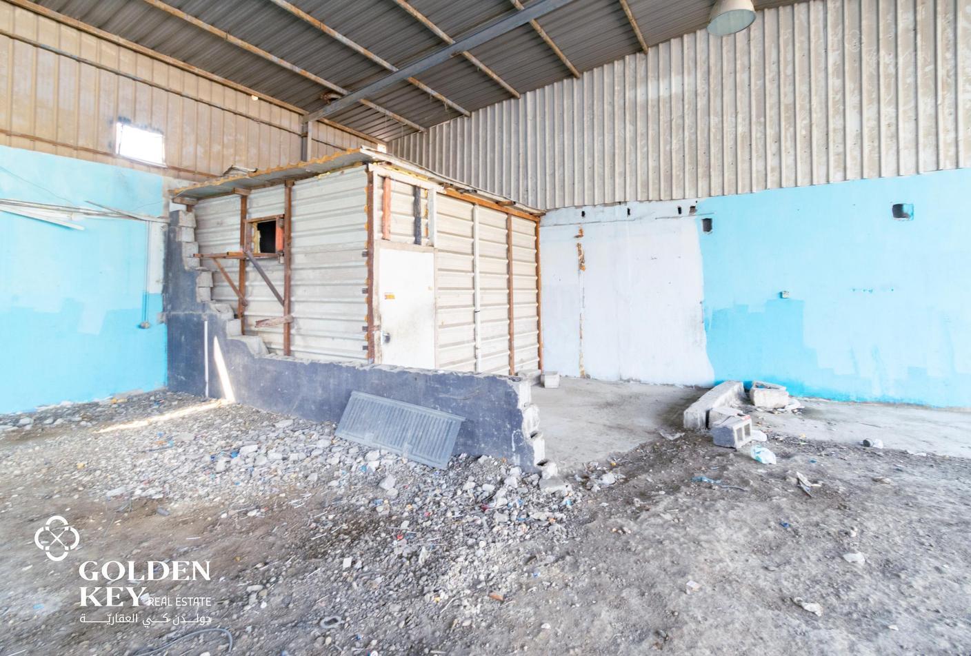 Garage with Office + Storage | Industrial Area - Warehouse in Industrial Area 1