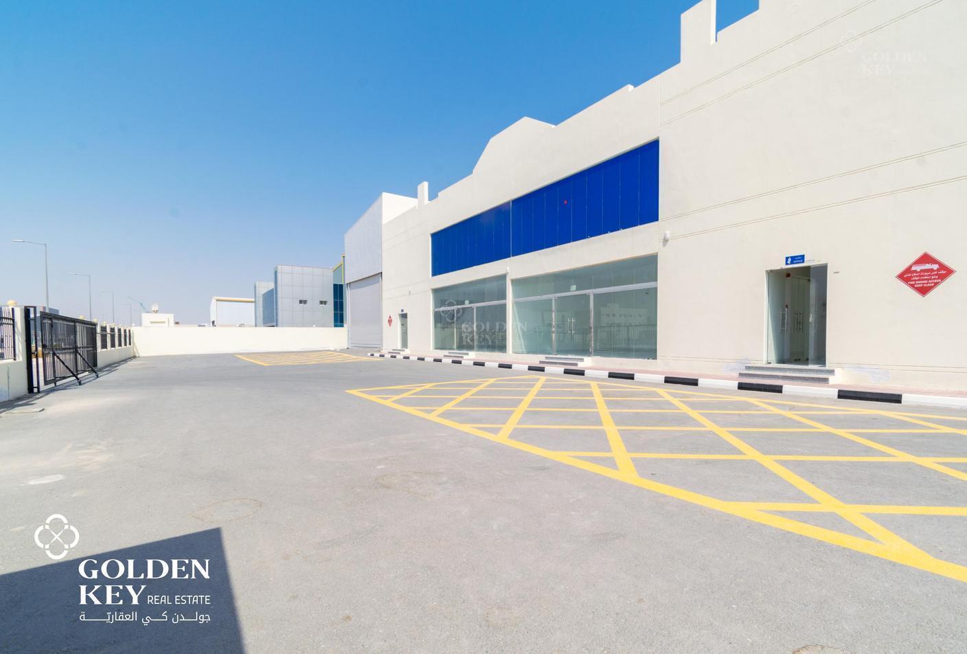 Food Store w/ Office + Labor Rooms + Showroom