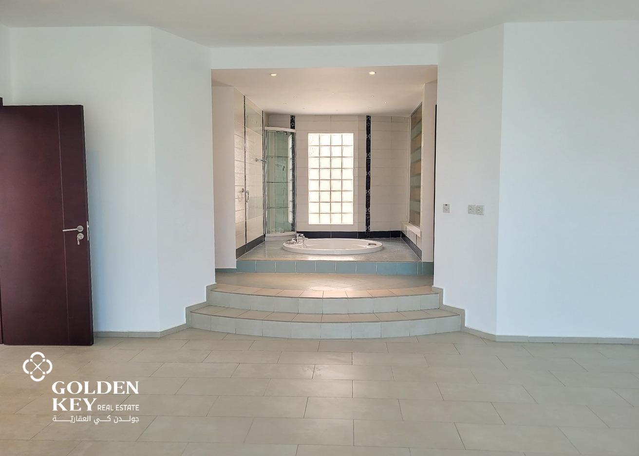 Central Location✅Markhiya 5Br Villa Gated compound