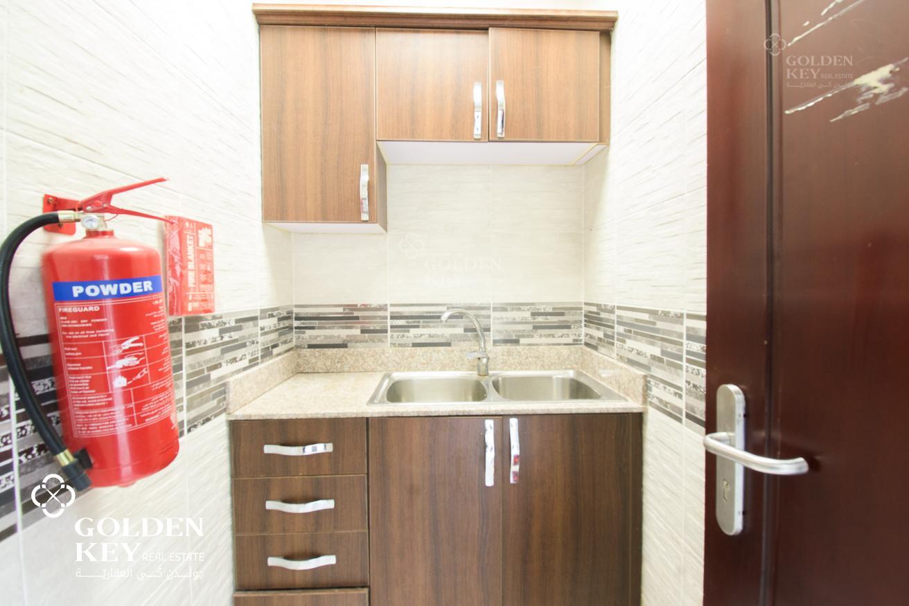 Large Office space for rent | 161 SQM |AL Muntazah - Office in Hiteen Street