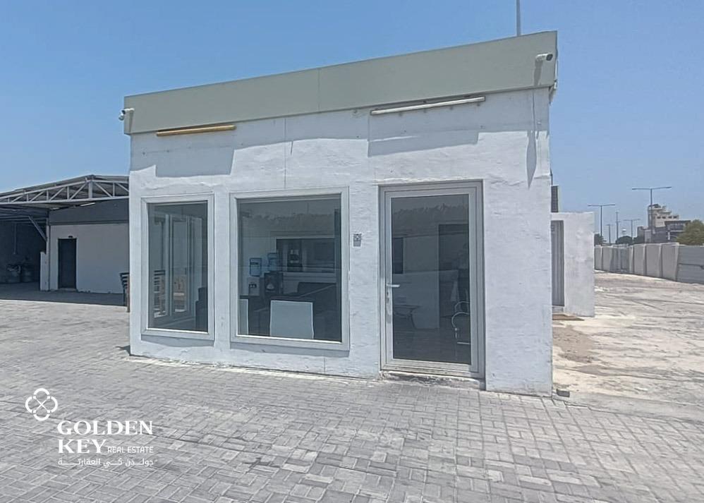 Garage + Office + Labor Camp | Open Yard For Rent