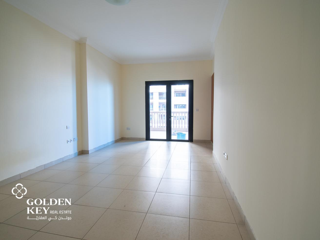 1BR+ Balcony✅  Semi furnished✅ Porto Arabia