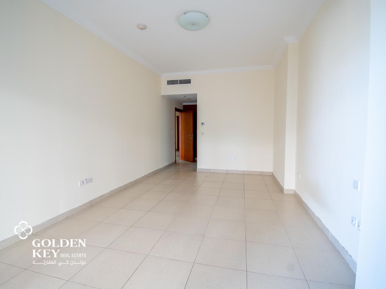 1BR+ Balcony✅  Semi furnished✅ Porto Arabia