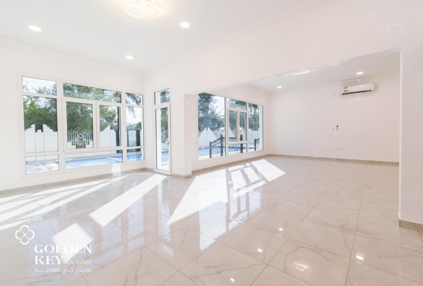 Exquisite  luxury 5-Bedroom Villa    Private Pool